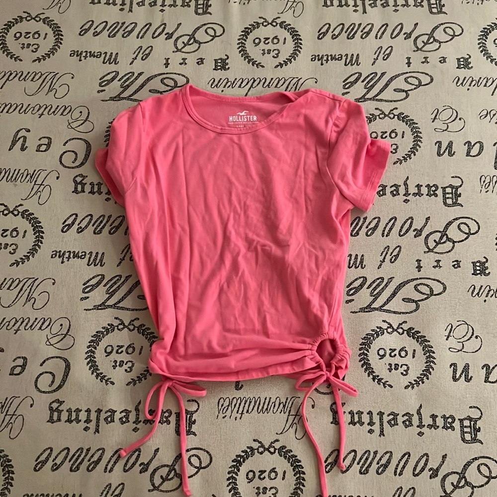 pink Hollister top